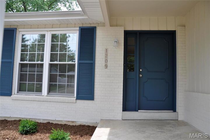 Property Photo: 1209 Eagleshire Drive MO 63021