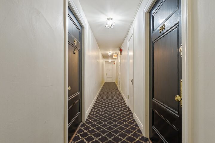 Property Photo: 70 E Scott Street 308 IL 60610