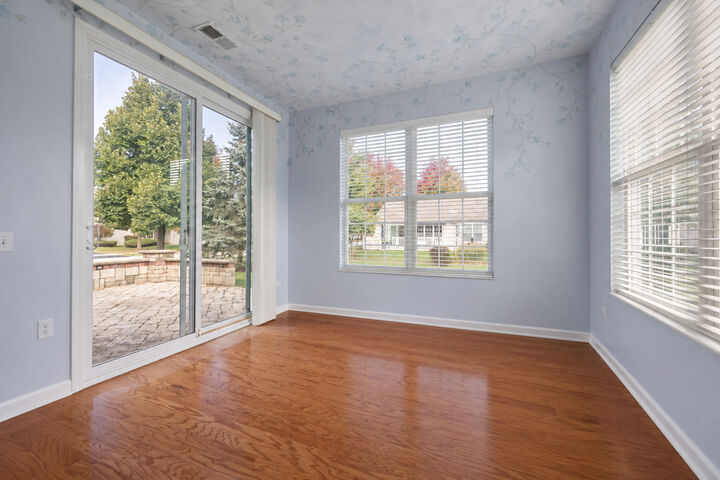 Property Photo:  2836 Cascade Falls Circle  IL 60124 