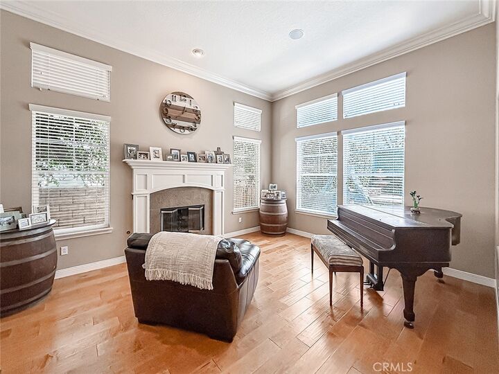 Property Photo:  128 Laurel Ridge  CA 93065 