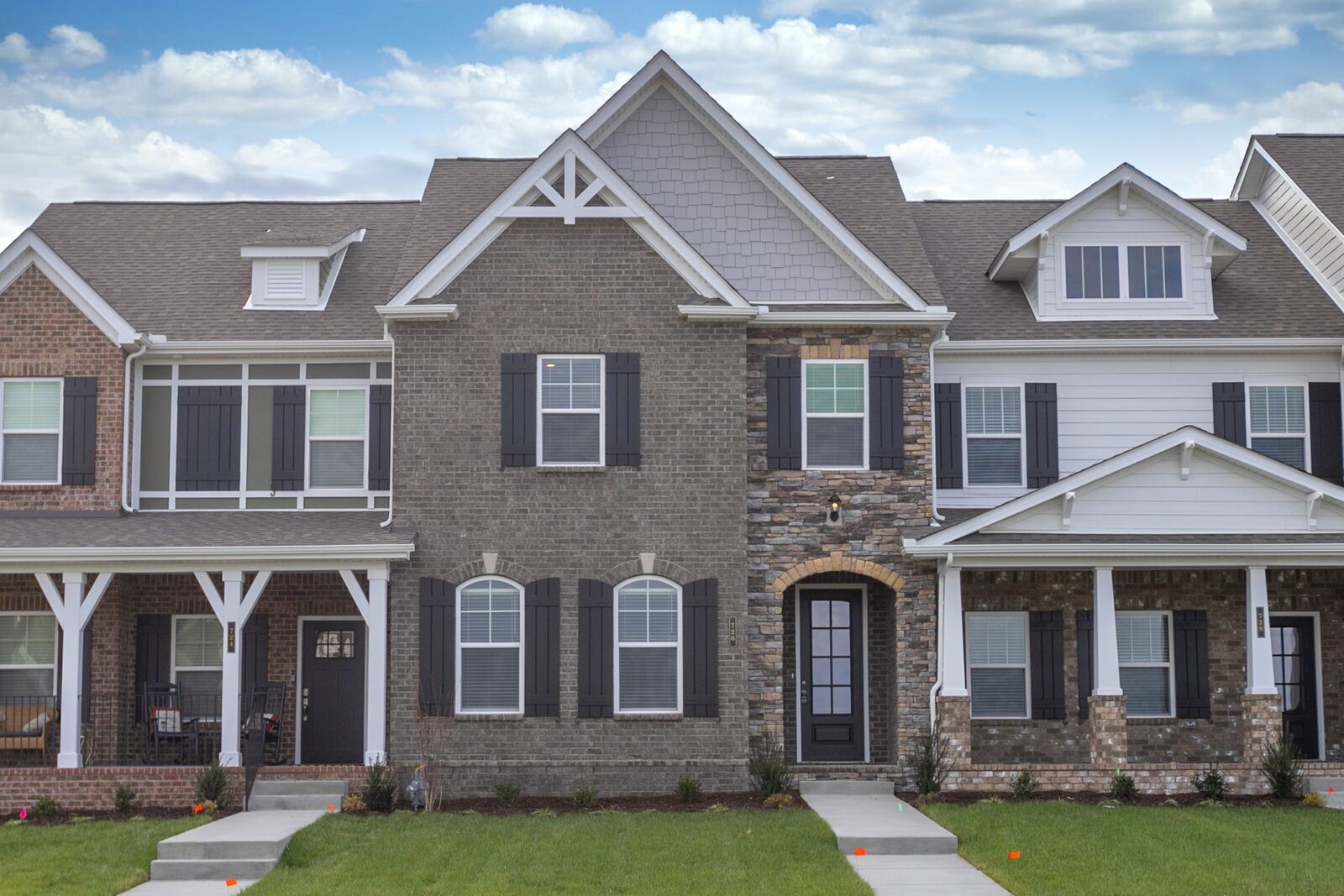 Property Photo: 726 Hahn Ct TN 37087