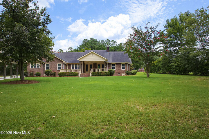 Property Photo:  867 Lynchburg Drive  NC 28546 
