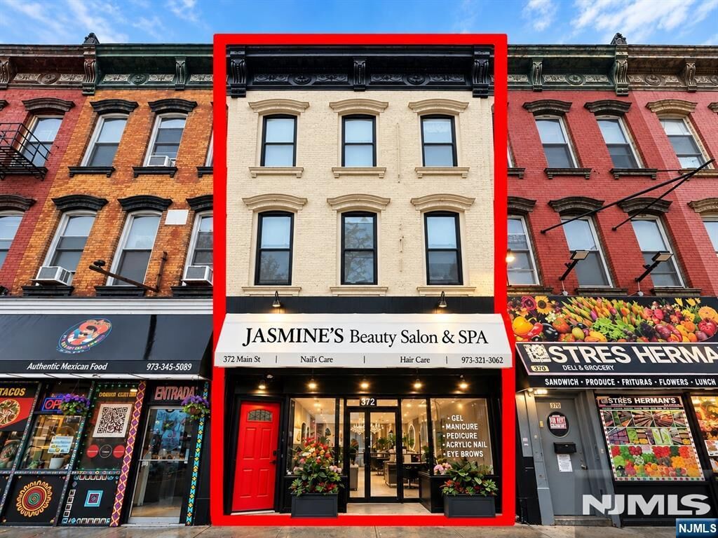 Property Photo:  372 Main Street  NJ 07505 