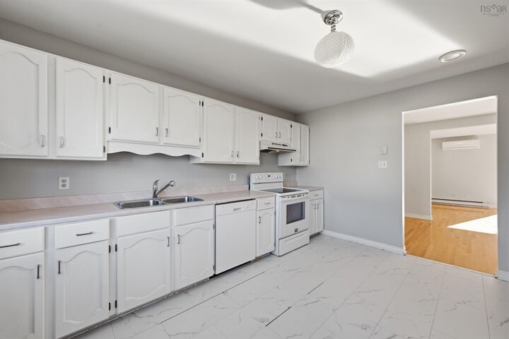 Property Photo:  13 Anahid Court  NS B4A 3X2 
