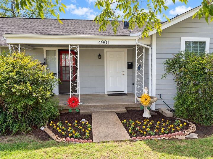 Photo de la propriété:  4901 Curzon Avenue 105  TX 76107 