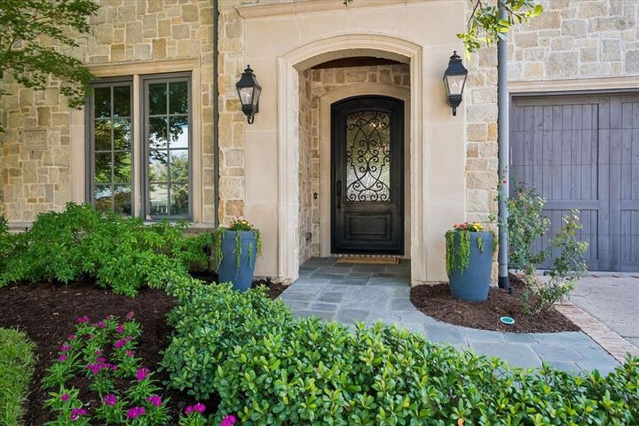 Property Photo:  6952 Kenwood Avenue  TX 75214 