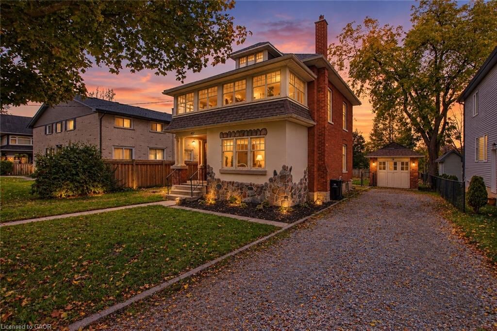 Property Photo:  437 Garden Street  ON N3H 4E1 