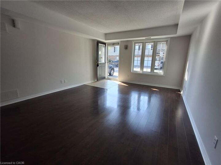 Property Photo:  996 Rymal Road E 15  ON L8W 3N5 