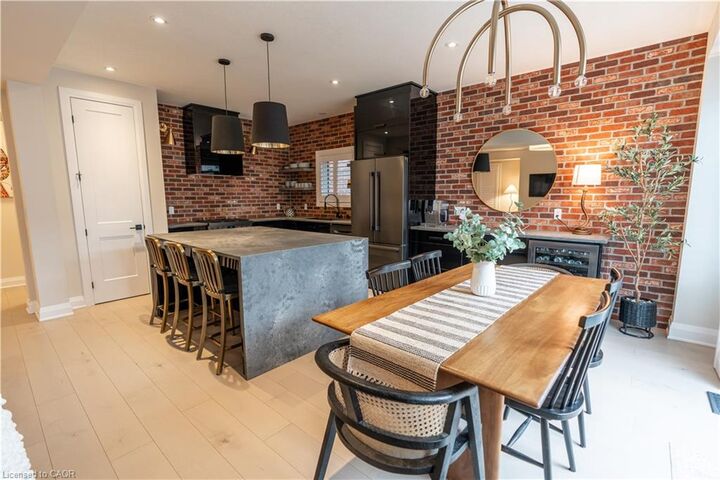 Property Photo:  311 Chokecherry Crescent  ON N2V 0H1 