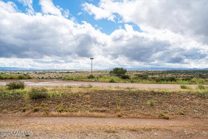 Property Photo:  3720 W Dove Road  AZ 86323 