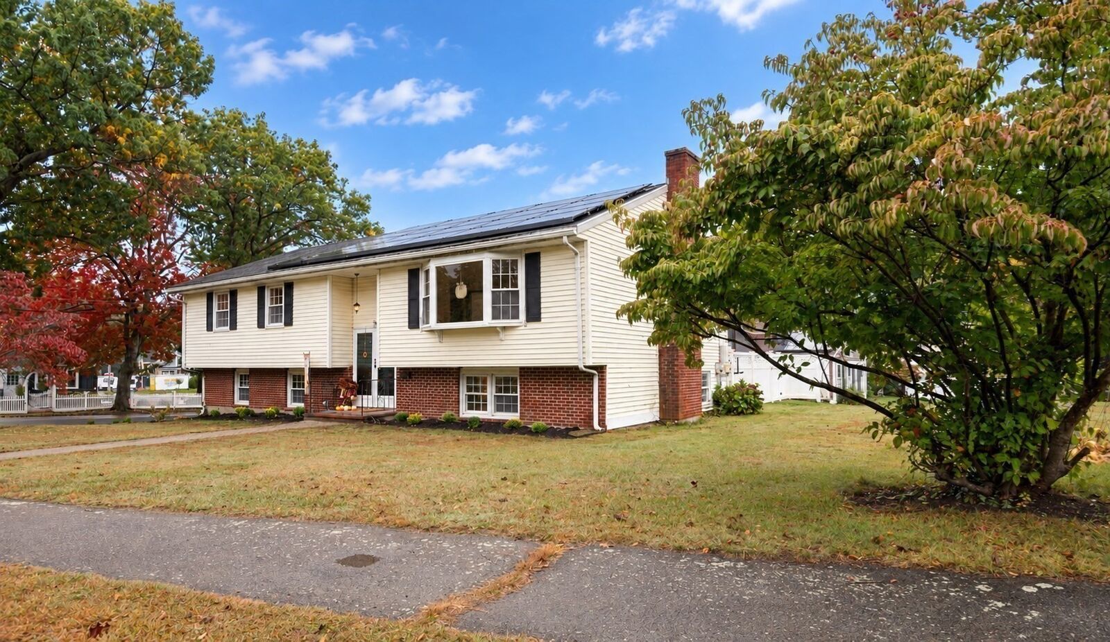 Property Photo:  31 Towne Crest Drive  MA 02180 