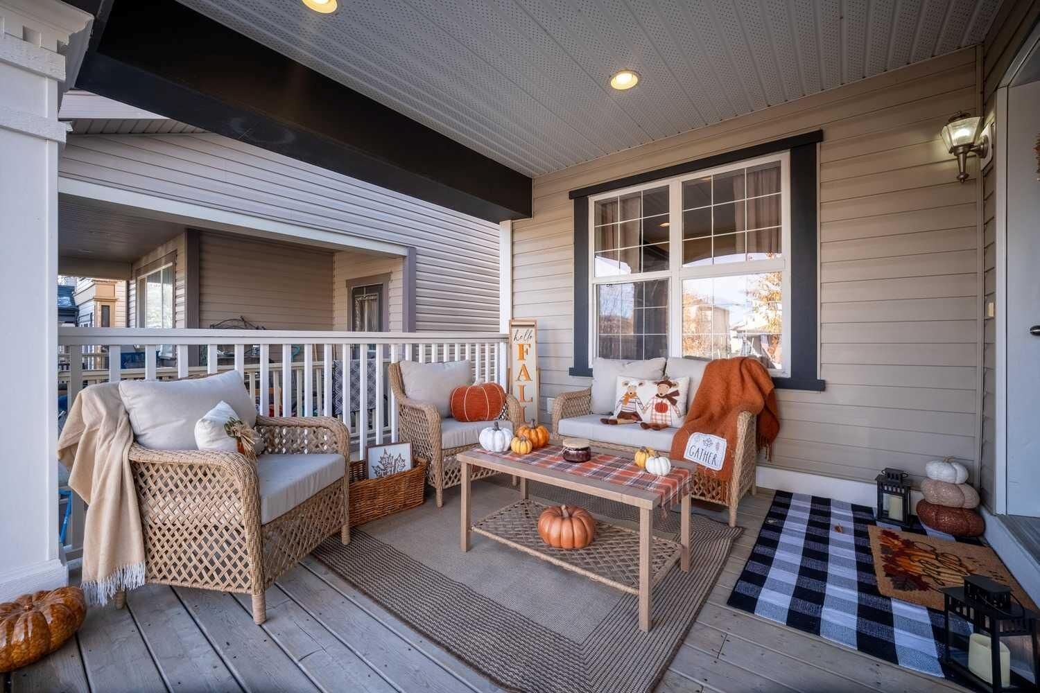 Property Photo:  441 Sagewood Drive SW  AB T4B 3N3 