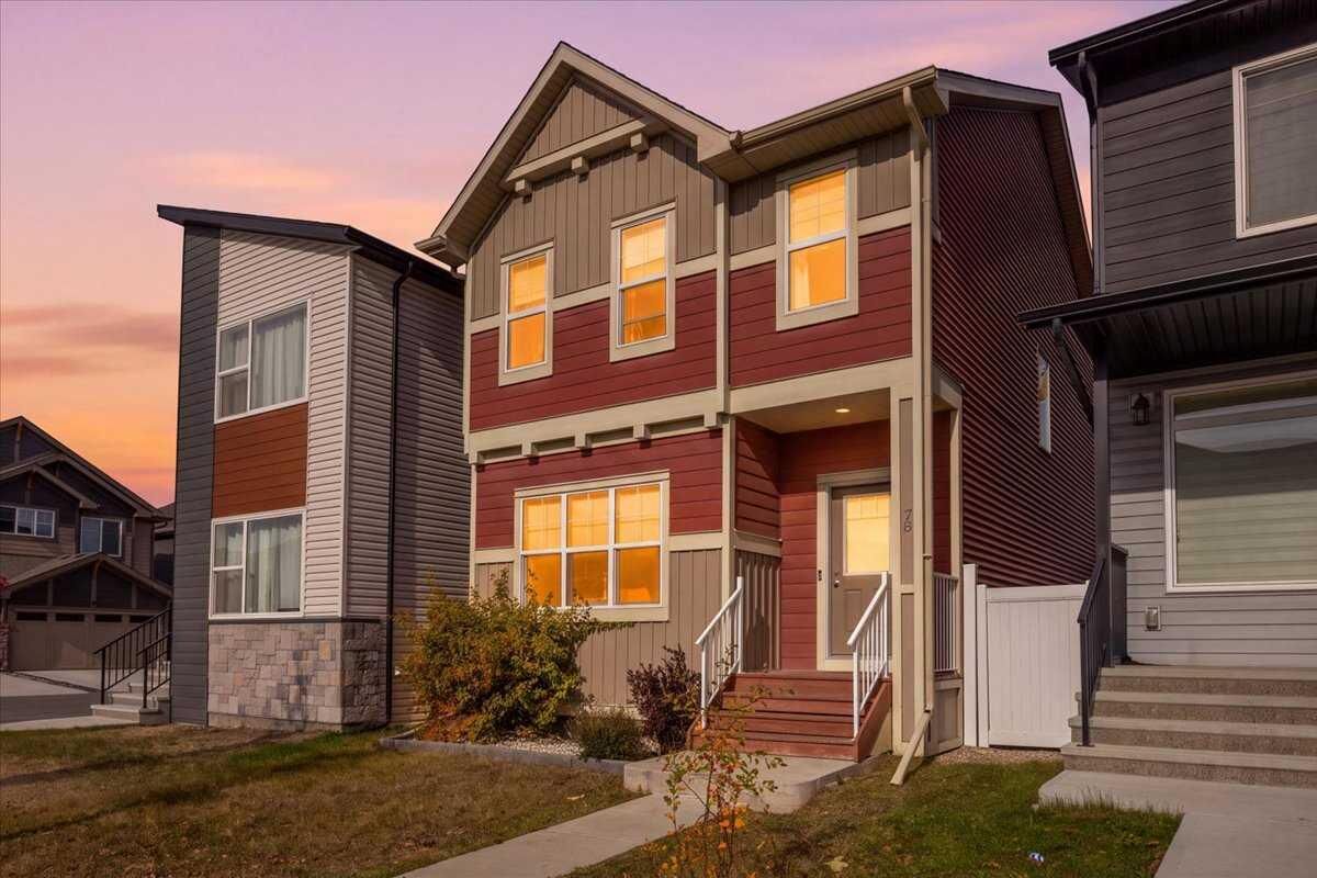 Property Photo:  78 Walcrest Way SE  AB T2X 4G2 