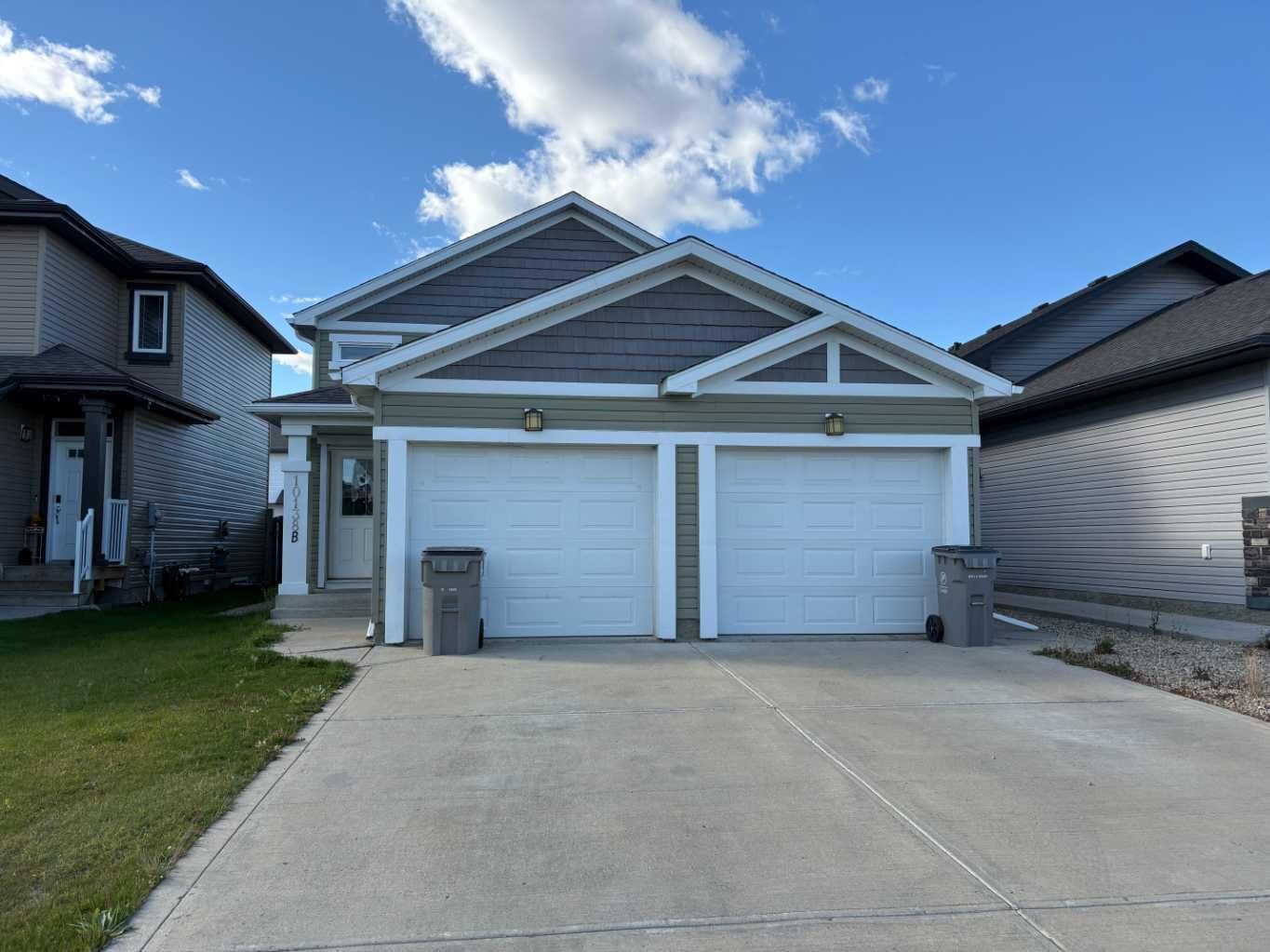 Property Photo:  B(Up), 10138 85A Street B(Up)  AB T8X 0N7 