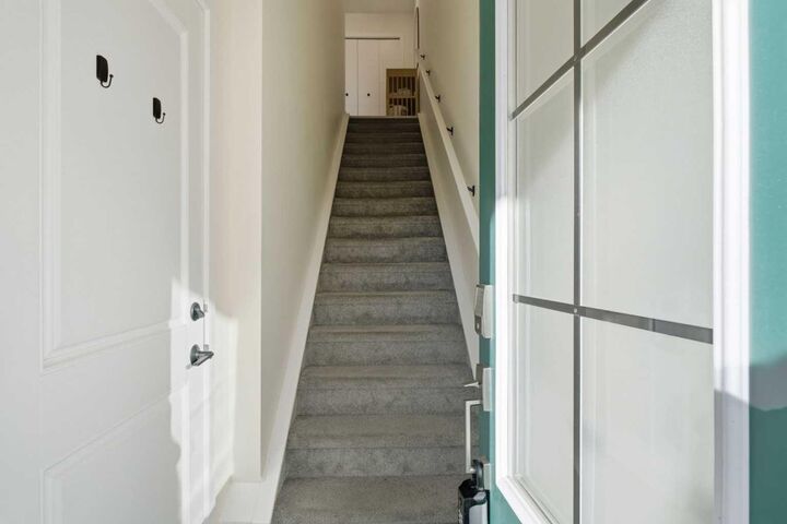 Property Photo: 139 Les Jardins Park SE AB T2C 5V3