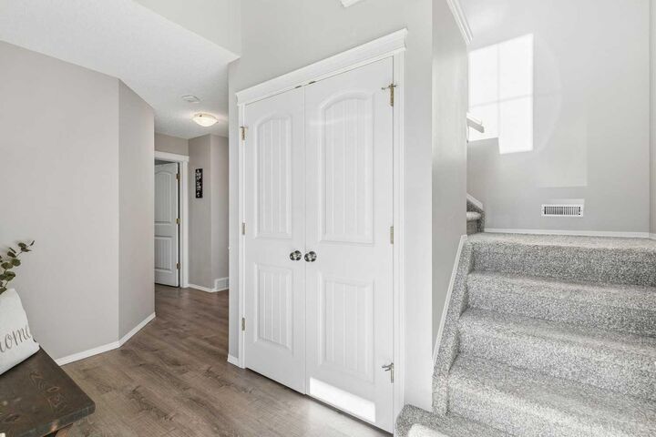 Property Photo:  2058 Sagewood Rise SW  AB T4B 3N9 