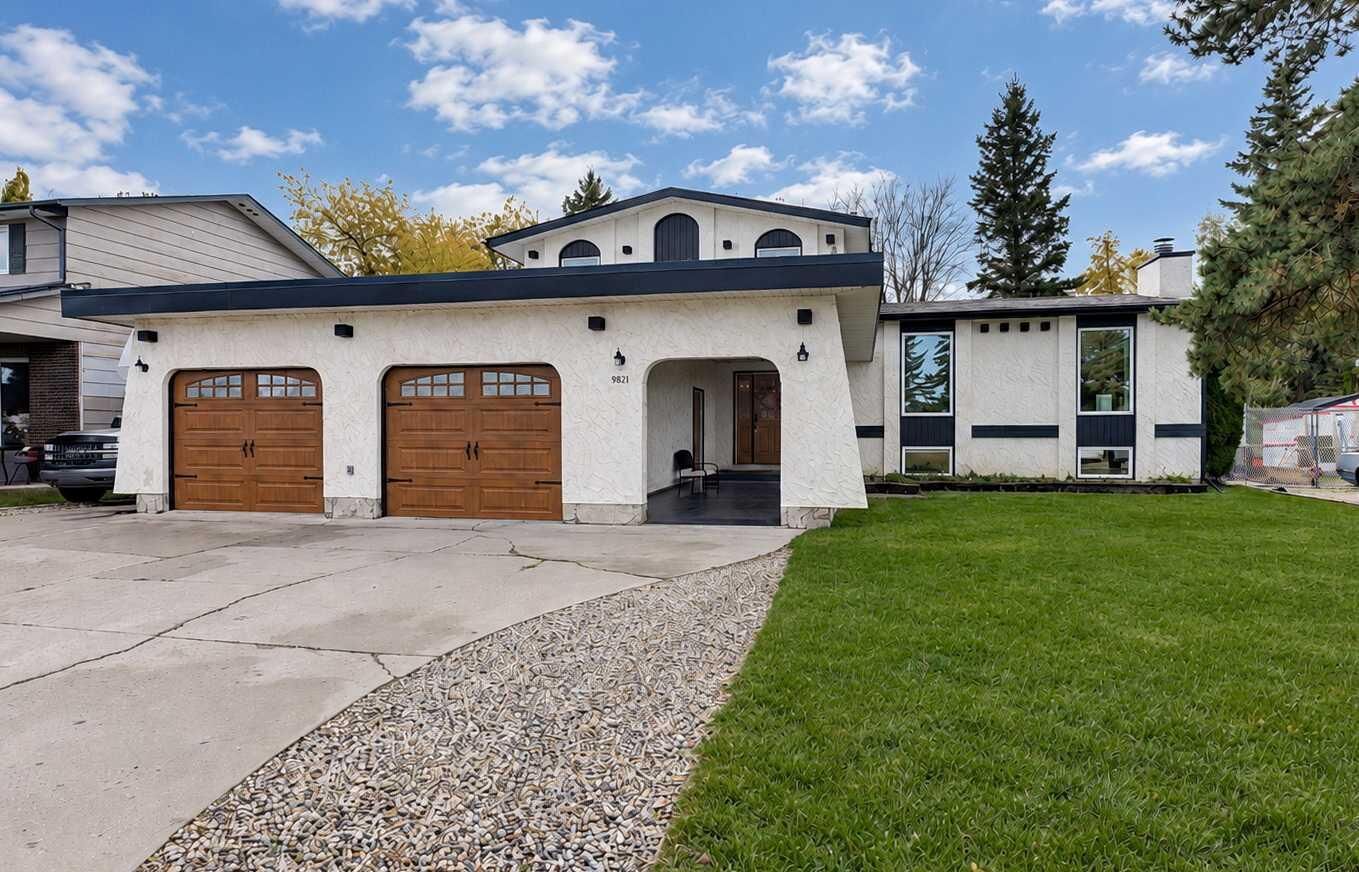 Property Photo:  9821 76A Avenue  AB T8V 3Y5 
