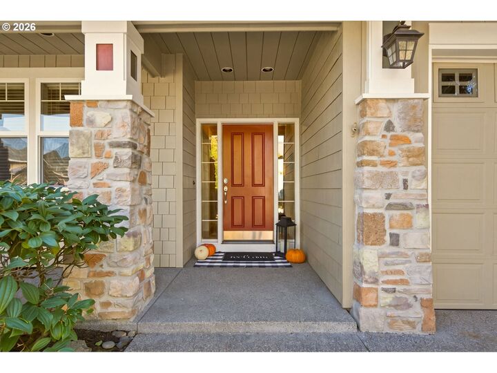 Property Photo: 18210 SW Orchard Hill Ln OR 97140