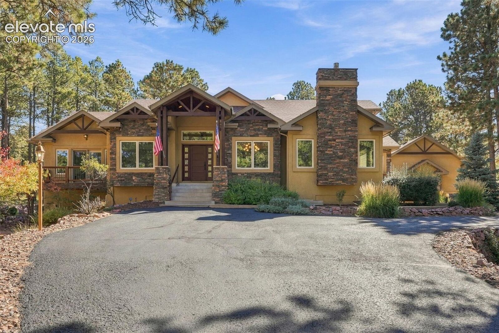Property Photo:  18825 Pagentry Place  CO 80132 