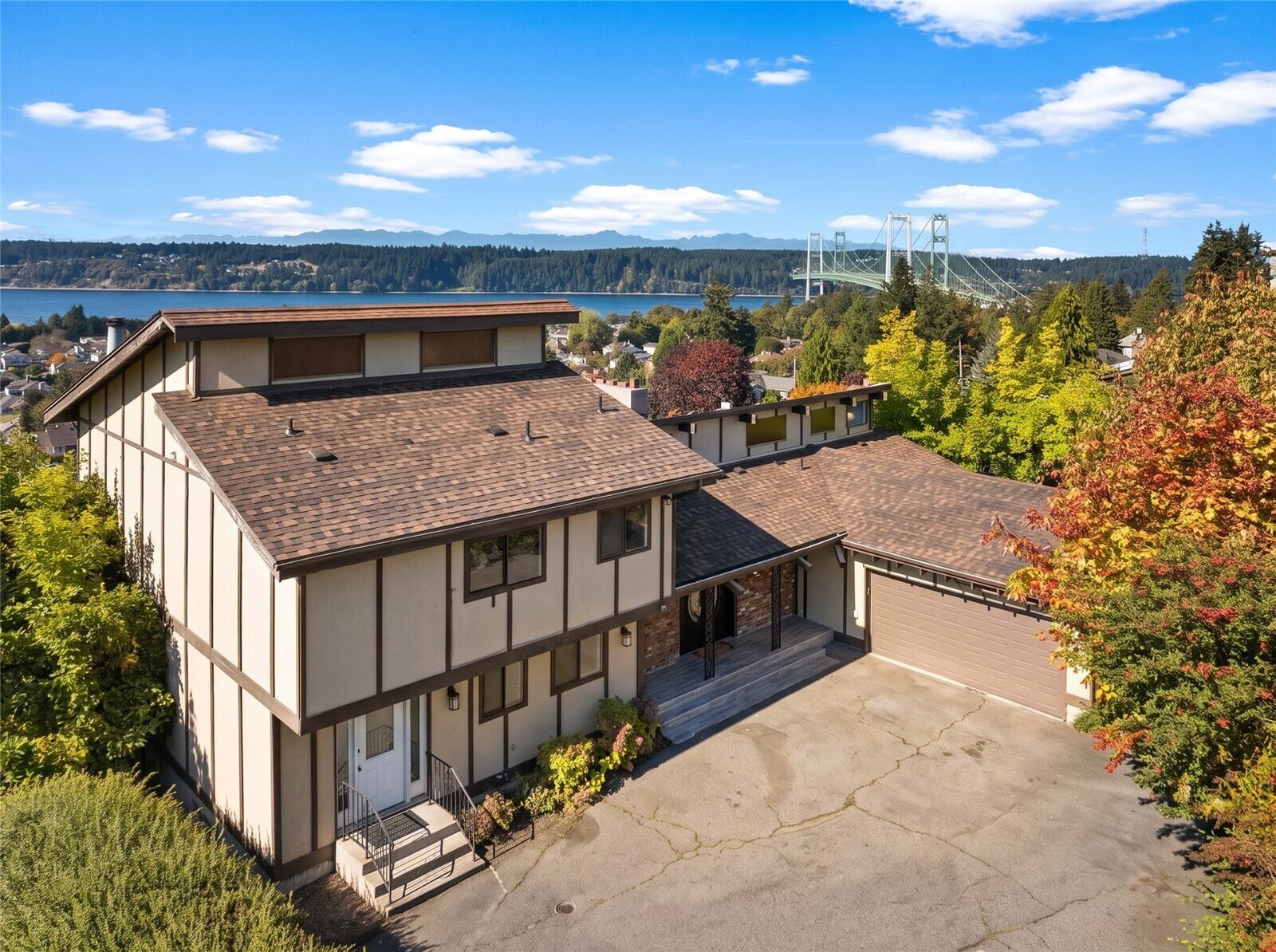 Property Photo:  7609  6th Ave  WA 98406 