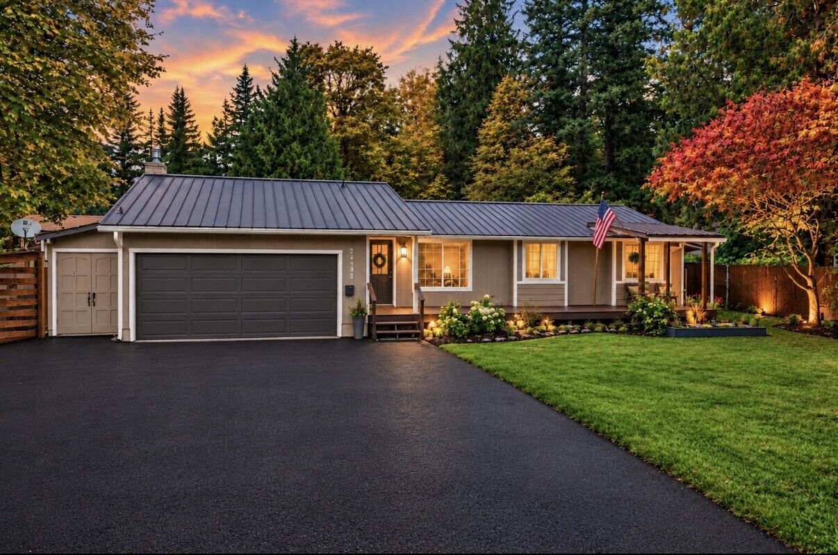 Property Photo:  44318 SE 146th Street  WA 98045 