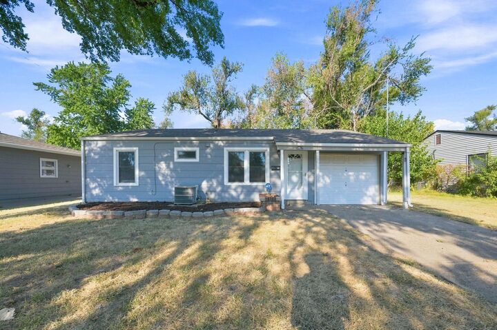 Property Photo:  3427 S Everett Ave  KS 67217 