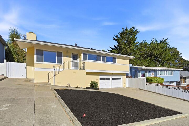 Property Photo:  926 Larkspur Drive  CA 94030 