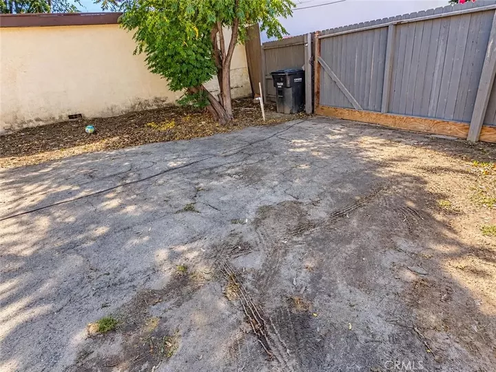 Property Photo:  10613 Ohio  CA 92354 