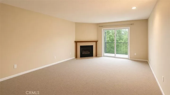 Property Photo:  460 Oak Street 210  CA 91204 
