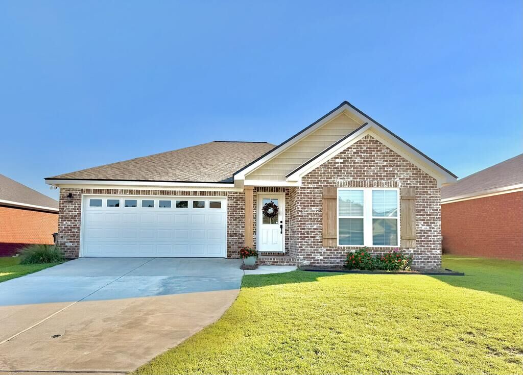 Property Photo: 121 Sugarberry Road AL 36301