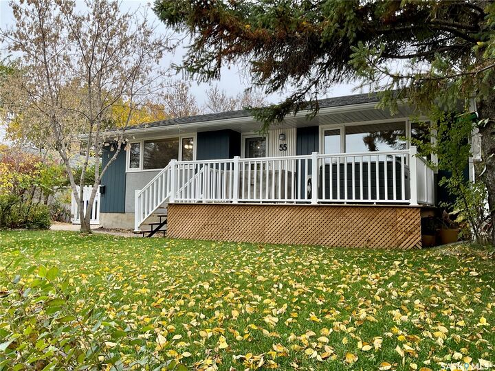Property Photo:  55 Walden Crescent  SK S4N 1L1 