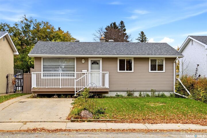 Property Photo:  747 Sneddon Street  SK S4T 6H3 