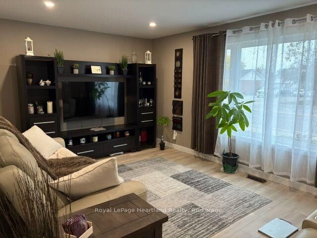 Property Photo:  153 Bayfield Road  ON N7A 3G2 