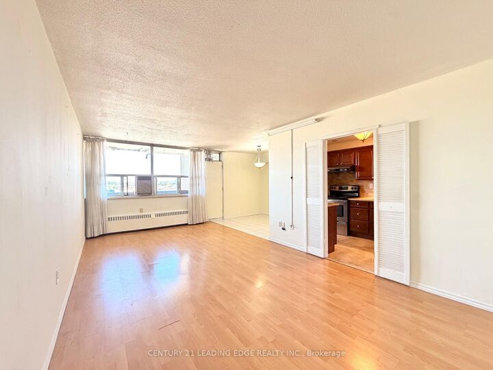 Property Photo:  1455 Lawrence Avenue W 1007  ON M6L 1B1 