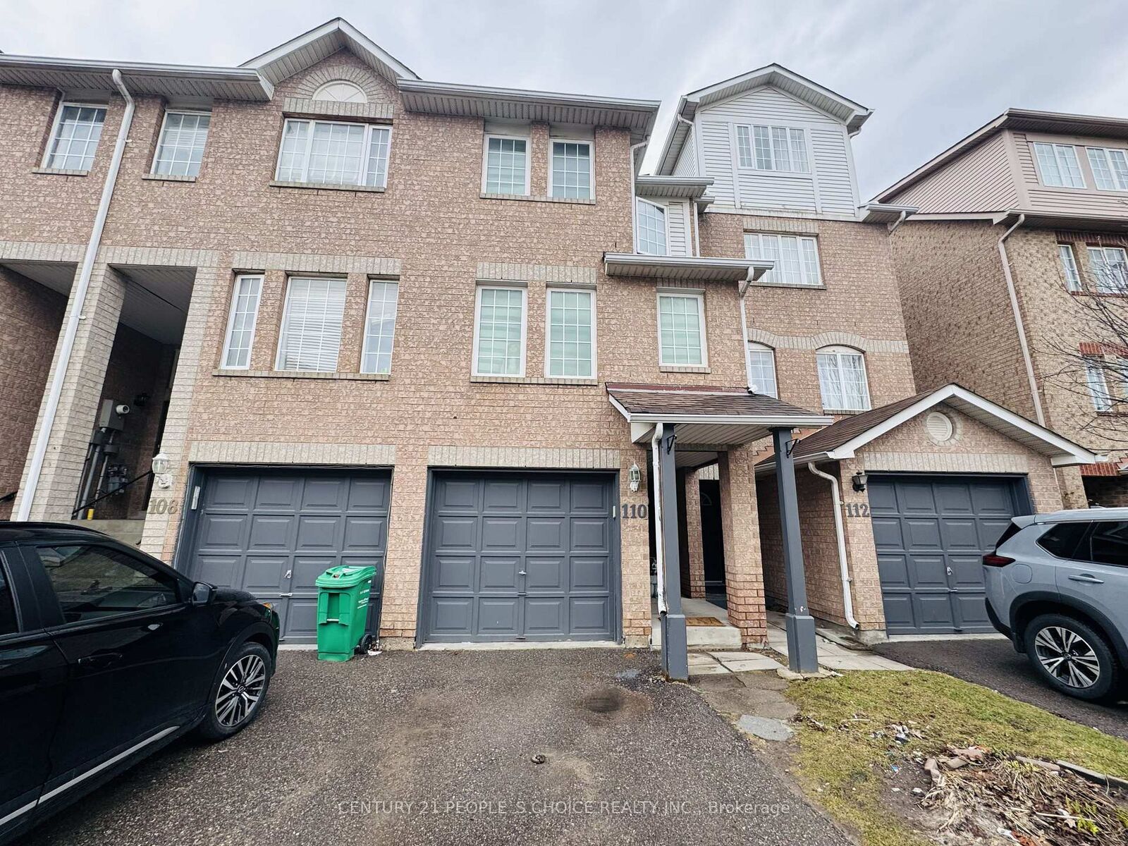 Property Photo:  110 Spadina Road  ON L6X 4X6 