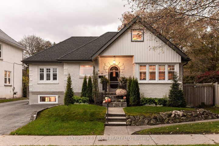 Property Photo:  17 Granville Street  ON L4N 3K1 