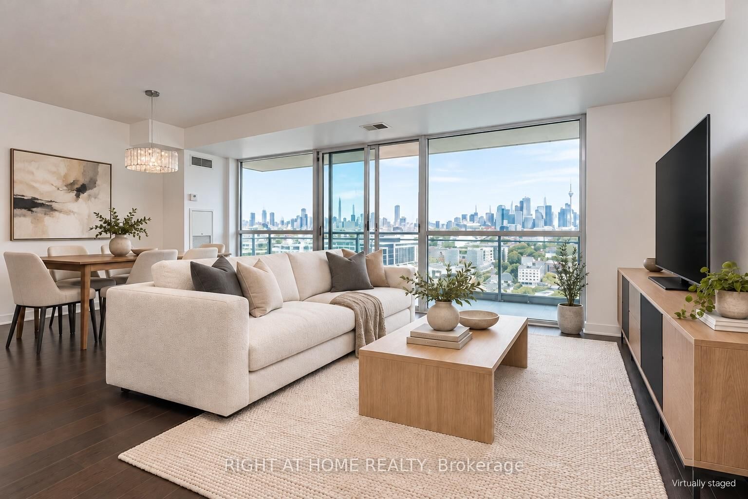Property Photo:  80 Western Battery Road 1407  ON M6K 3S1 