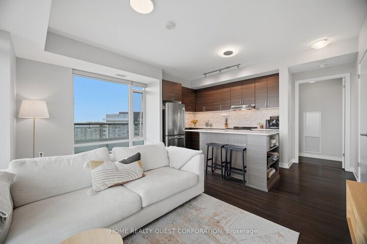 Property Photo:  2560 Eglinton Avenue W 2205  ON L5M 0Y3 