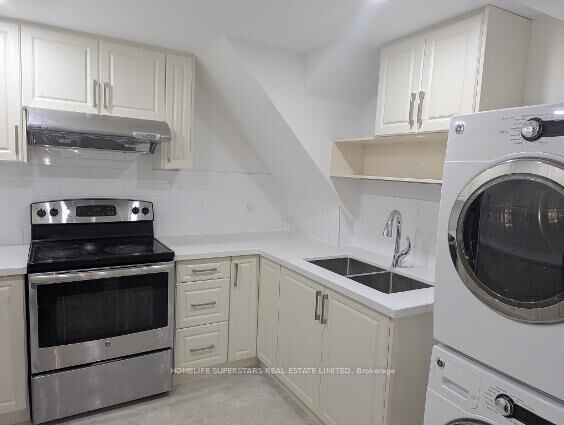 Property Photo: 26 Glenmore Crescent Basement Apartment ON L6S 1H8