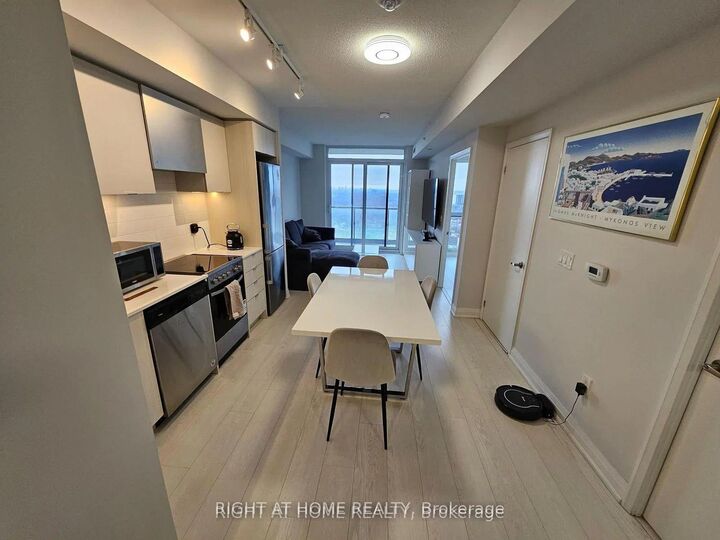 Property Photo:  30 Gibbs Road 3001  ON M9B 0E4 
