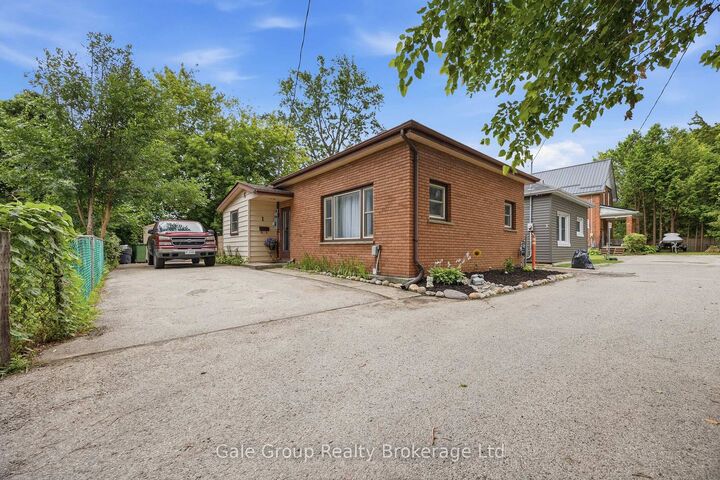 Property Photo:  1 Britton Drive  ON N5P 3E4 