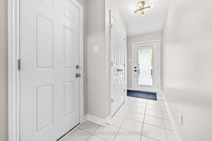 Property Photo:  422 Tralee Road  ON K2J 5Z7 