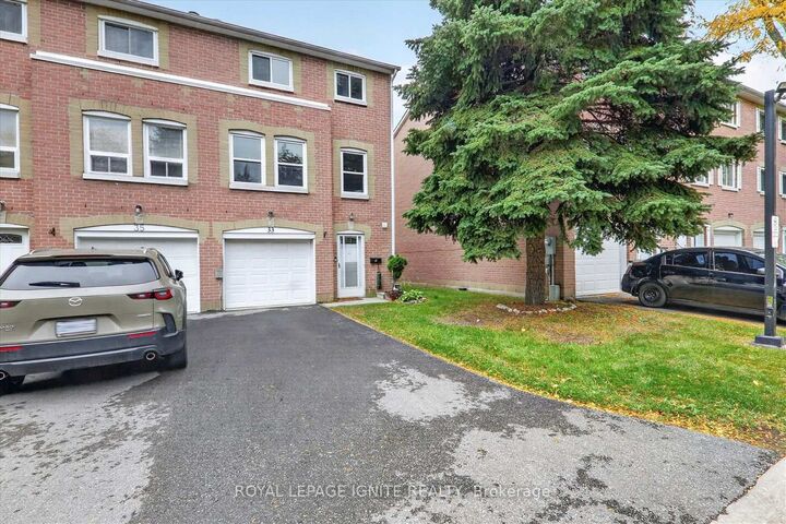 Property Photo:  200 Murison Boulevard 33  ON M1B 3R9 
