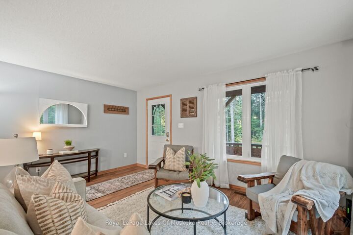 Property Photo:  2726 Old Muskoka Road  ON P0B 1M0 