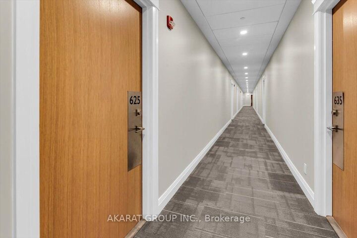 Property Photo:  128 Grovewood Common 625  ON L6H 0X3 