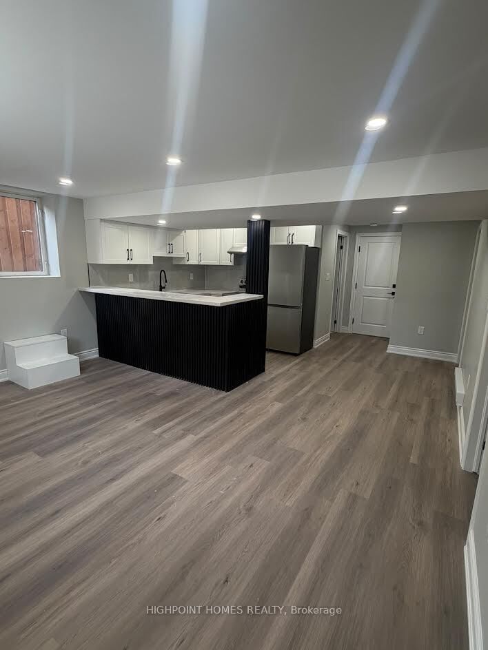 Property Photo:  71 Starfire Crescent Bsmt  ON L8E 0K8 