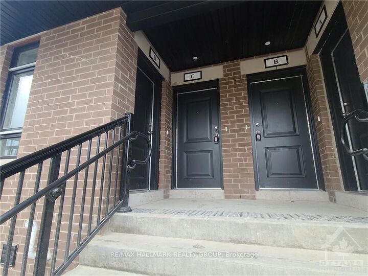 Property Photo:  390 Rolling Meadows Crescent C  ON K1W 0A7 