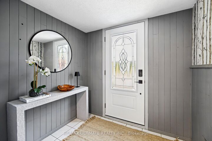 Property Photo: 37 Banbury Court ON L6T 1Y9