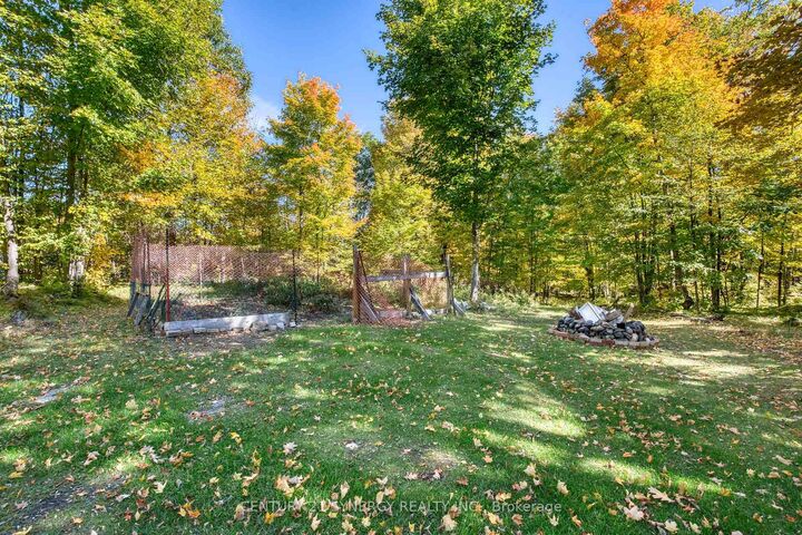 Property Photo: 555 Sugarbush Way ON K0G 1K0
