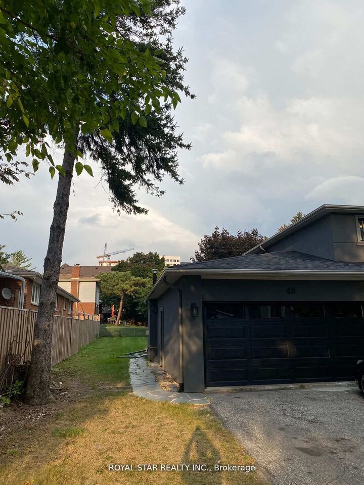 Property Photo:  48 Sunnywood Crescent Bsmt  ON L4C 6W3 